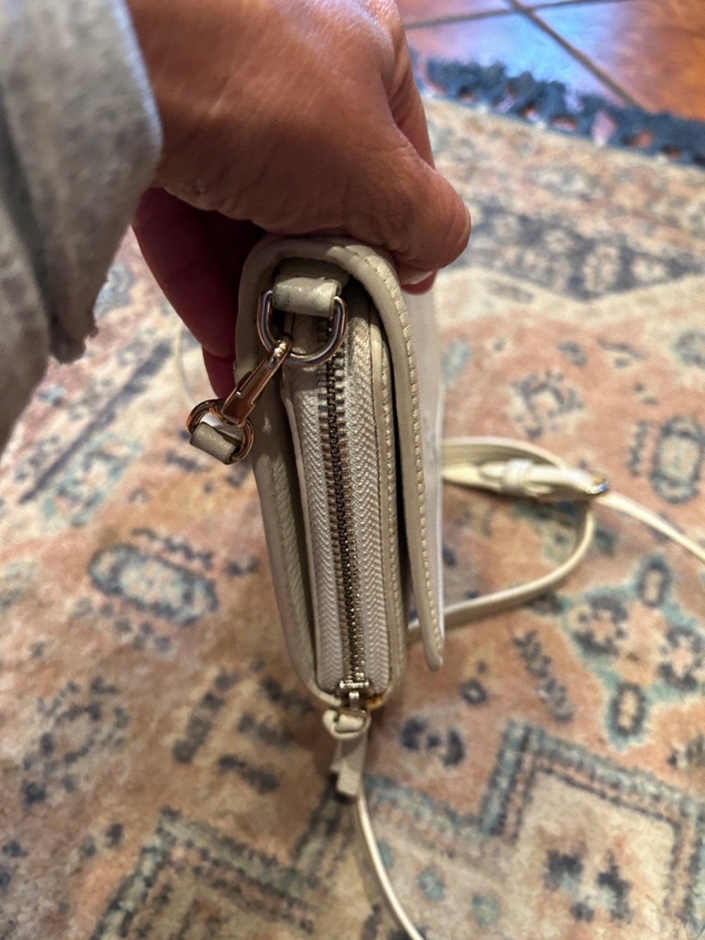 Tory Burch Pebbled Leather Wristlet Wallet in Off-White - Picture 13 of 15